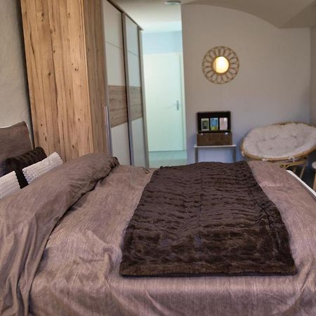 Chill Home : Appartement Cocooning Avec Jacuzzi Grandson Exterior foto