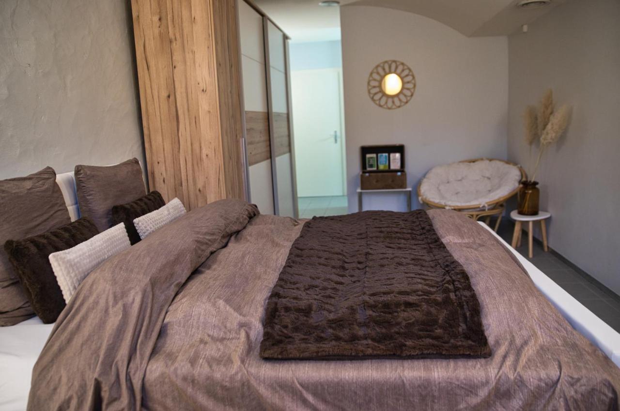 Chill Home : Appartement Cocooning Avec Jacuzzi Grandson Exterior foto