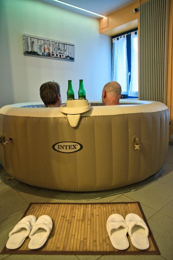 Chill Home : Appartement Cocooning Avec Jacuzzi Grandson Exterior foto